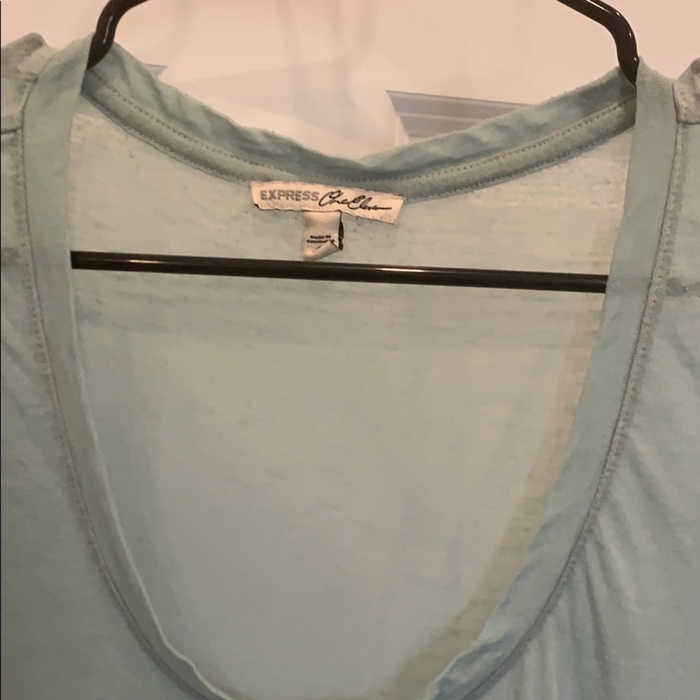 Express Tee - Picture 2 of 5